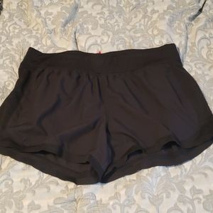 Athleta shorts w/drawstring and zipper pocket